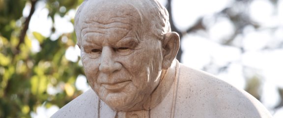 II. János Pál arca